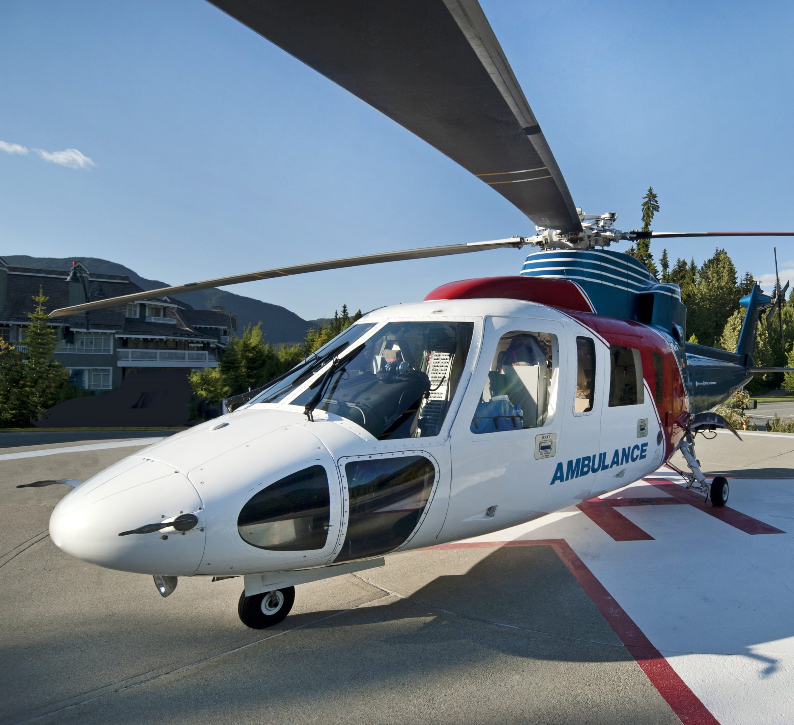 Medical helicopter staged for takeoff—supporting rapid-response ECMO deployment across regional hospital systems.